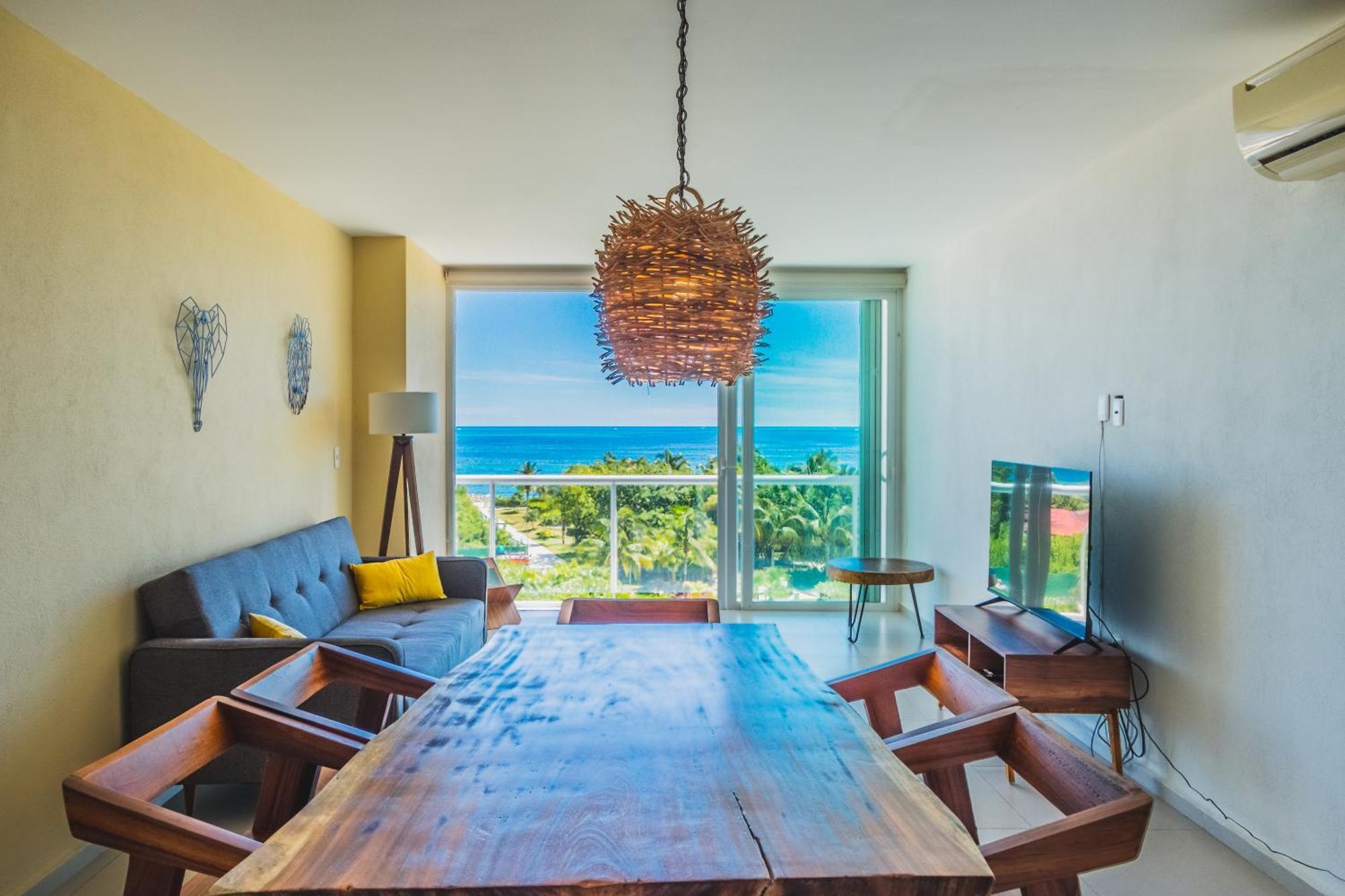 New Beachfront Luxury Apartments Канкун Екстериор снимка
