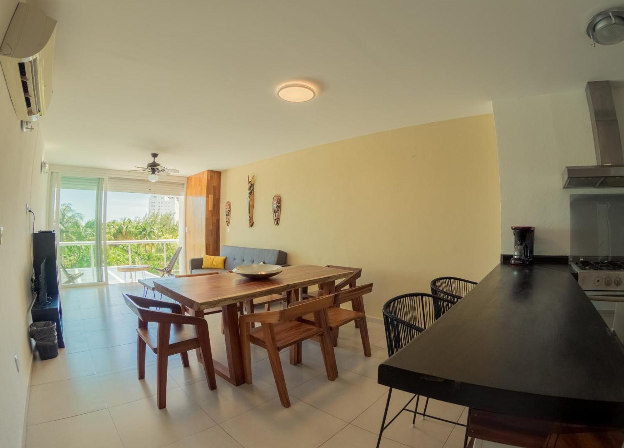 New Beachfront Luxury Apartments Канкун Екстериор снимка