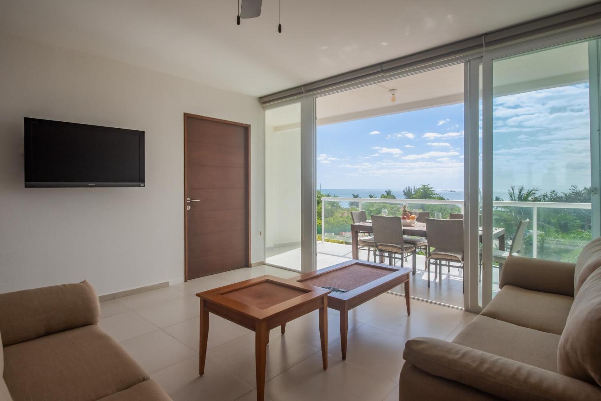 New Beachfront Luxury Apartments Канкун Екстериор снимка