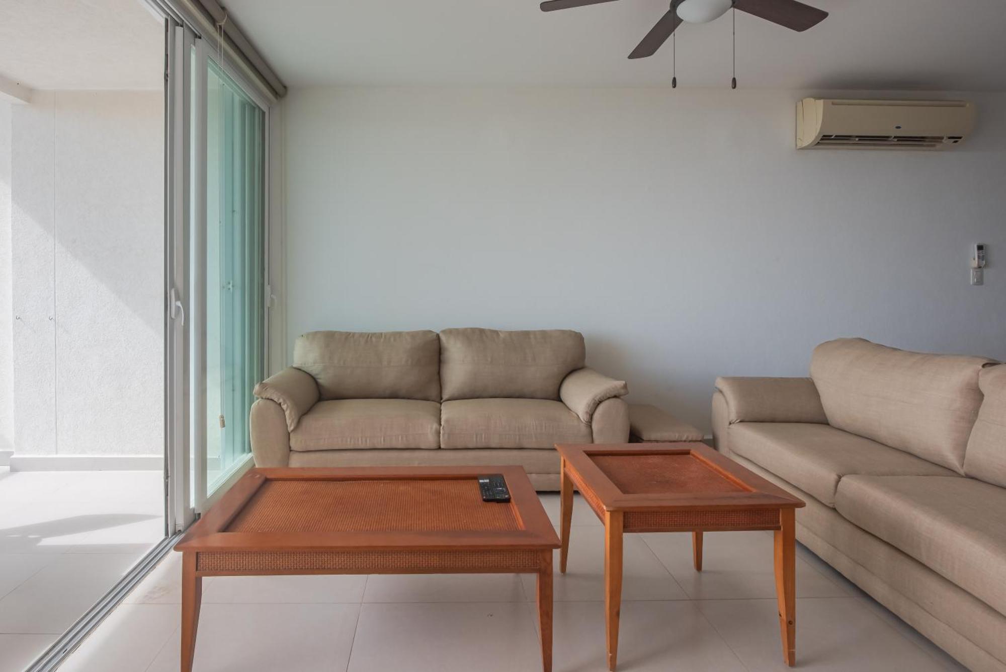 New Beachfront Luxury Apartments Канкун Екстериор снимка